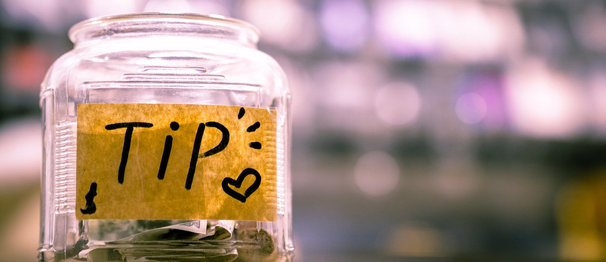 How To Tip Wedding Vendors: Main Rules And Advice From Our Experts