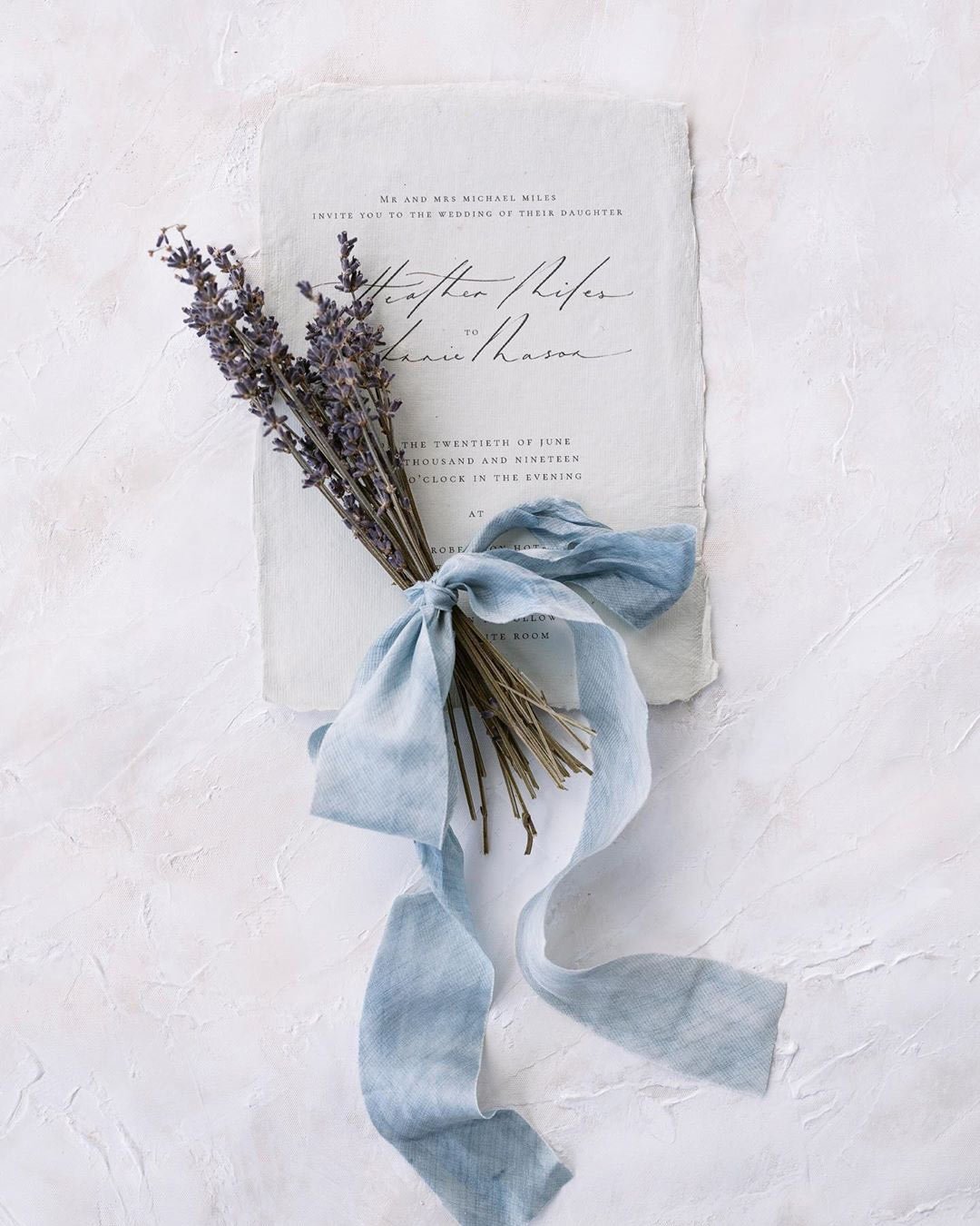 rustic wedding ideas invitation flowers ribbon