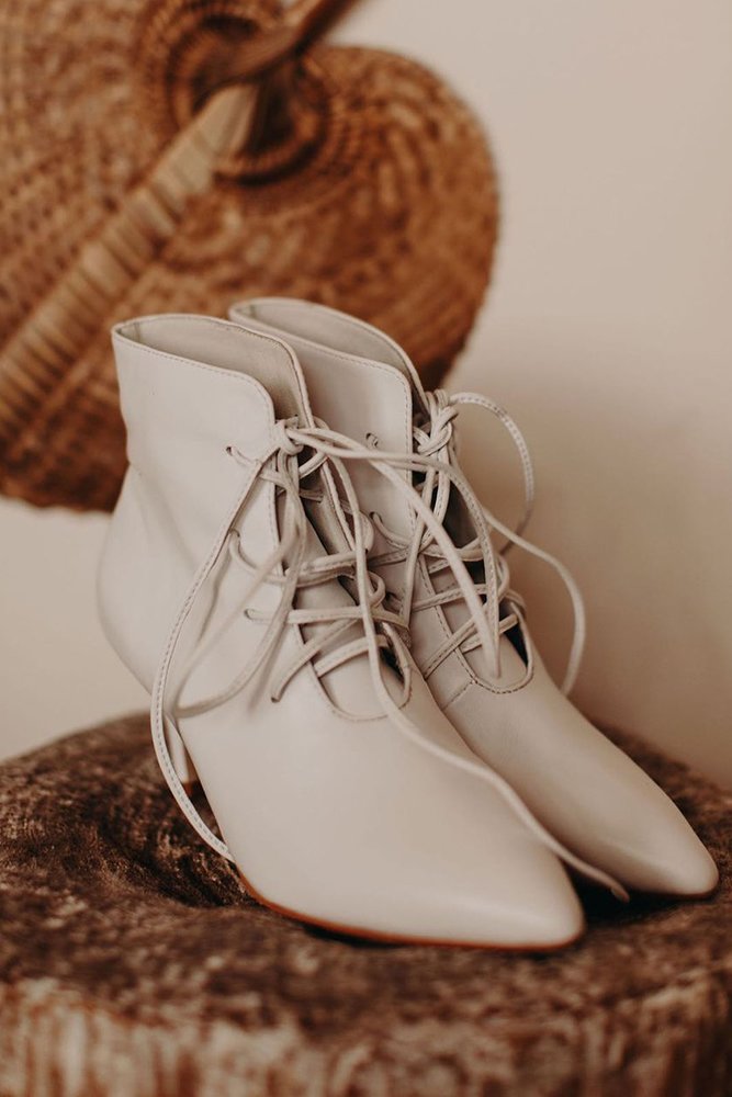 cowgirl boots wedding ideas white simple with heels foreversoles
