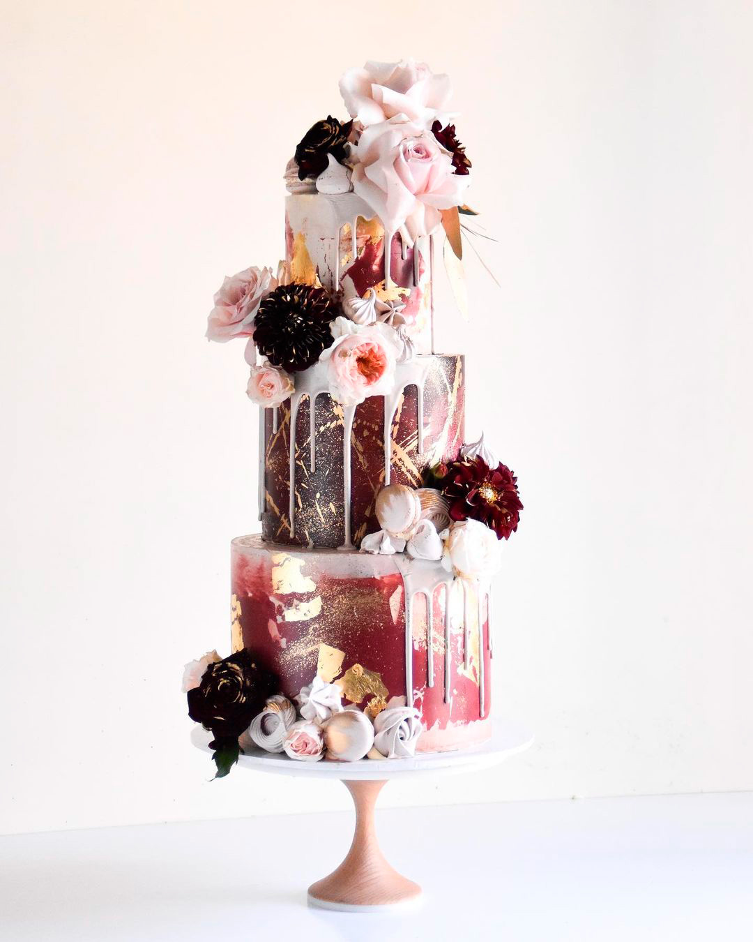 drip wedding cakes red white caramel