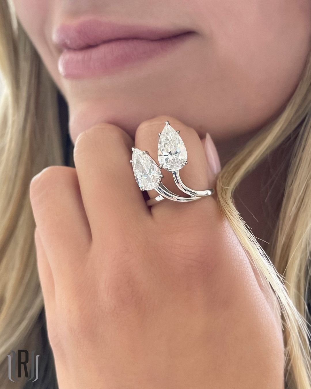 unique engagement rings with diamonds2