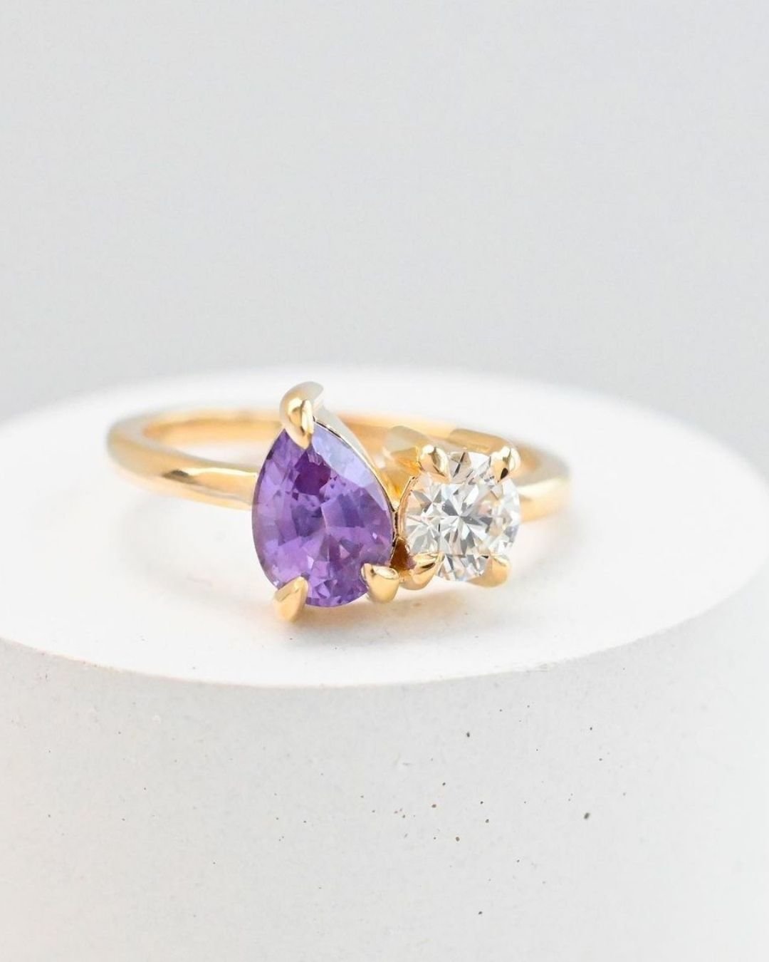 unique engagement rings with stunning details4