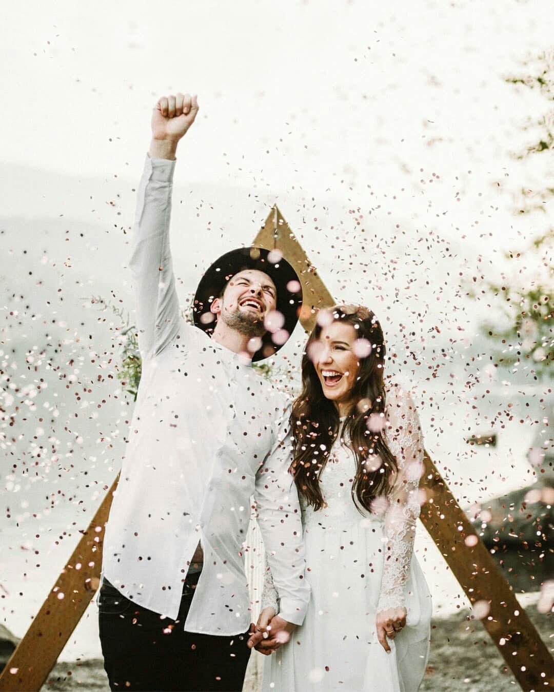wedding registry ideas arch couple charity