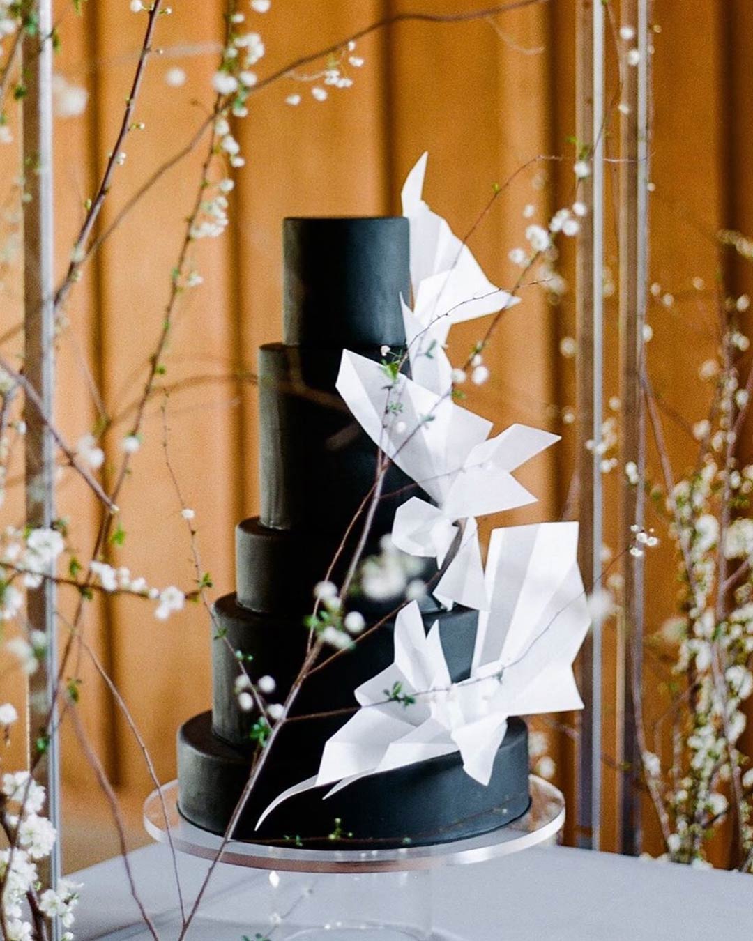 black white wedding colors cake decor