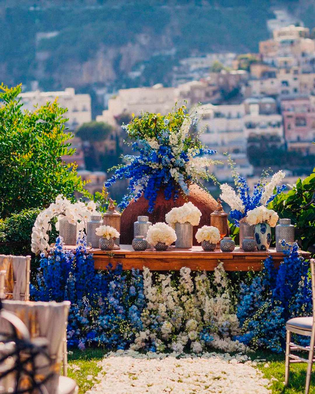 Blue And White Wedding Colors Combination For Your Wedding Inspiration