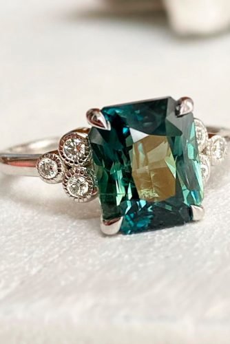 Smaragd-Schnitt-Verlobungsringe-Saphir-Art-Deco-Ring Weißgold