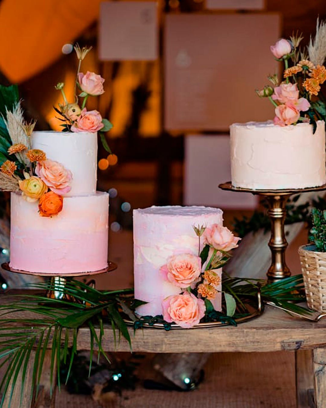 fall wedding color peach pink cake