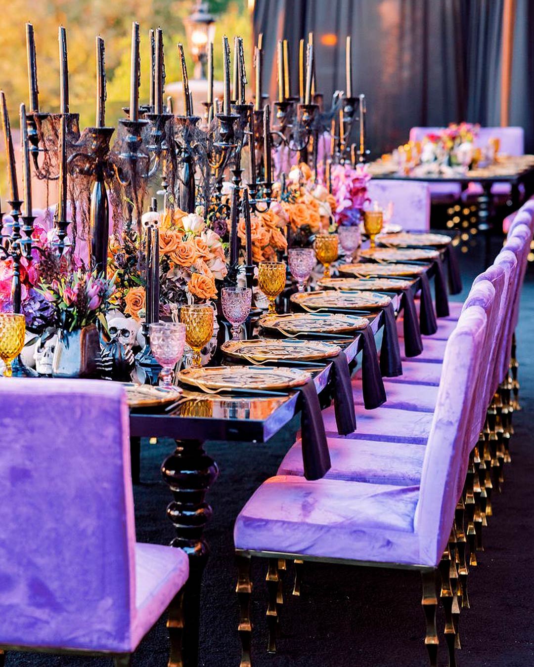 lavender wedding color table setting