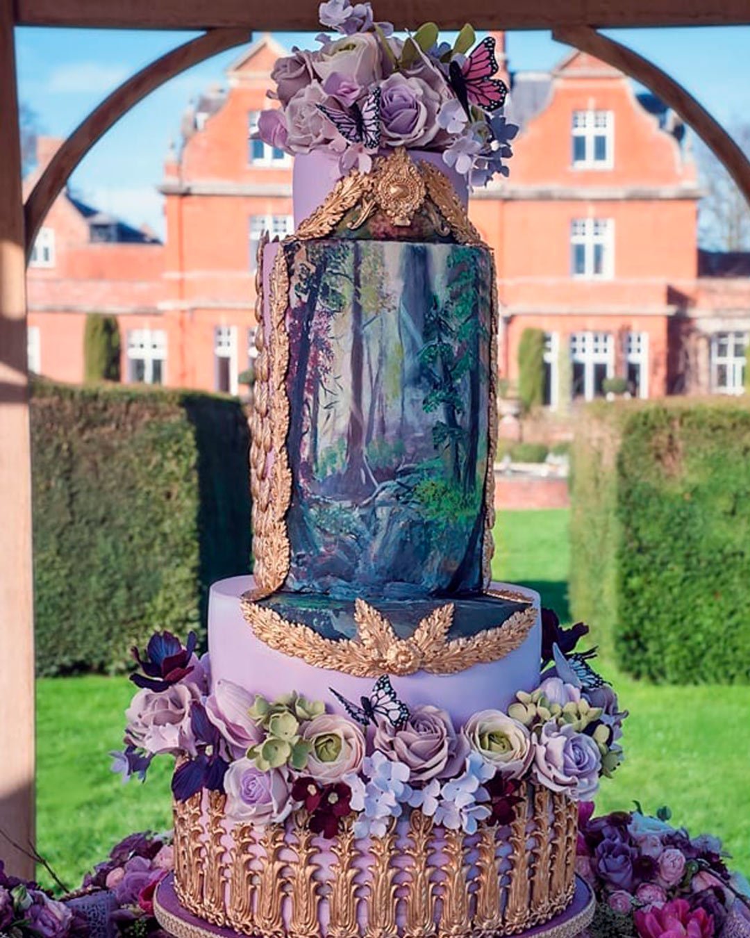 lavender wedding colors cake flowers painted