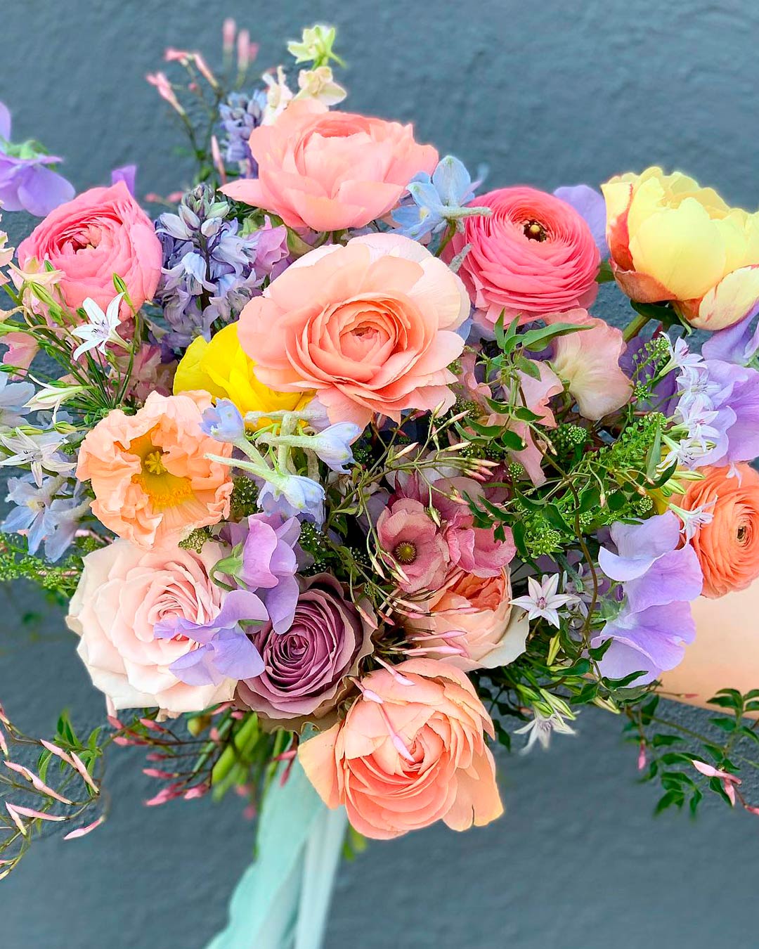 lilac wedding colors bouquet