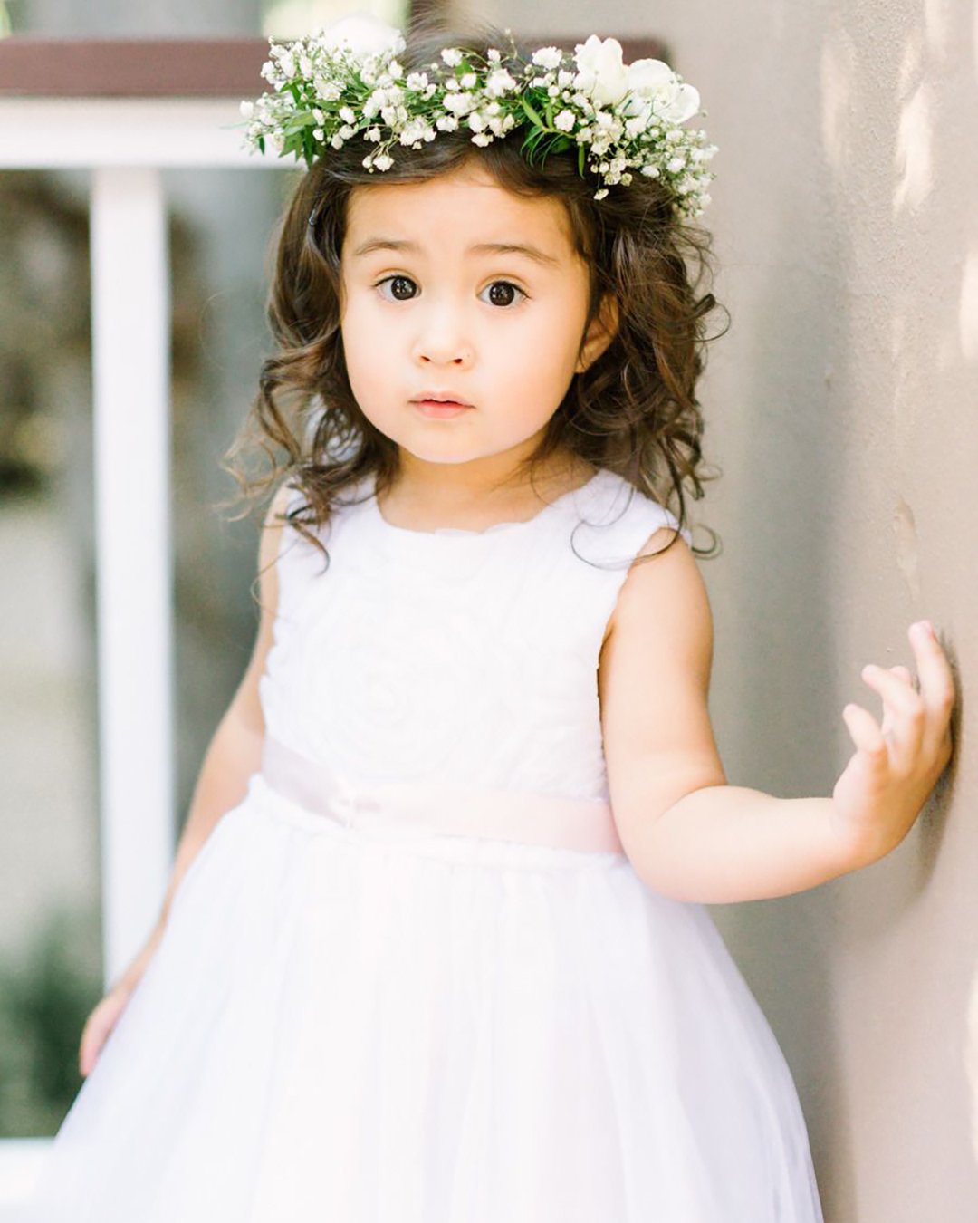 must have wedding photos little girl Koman Photography