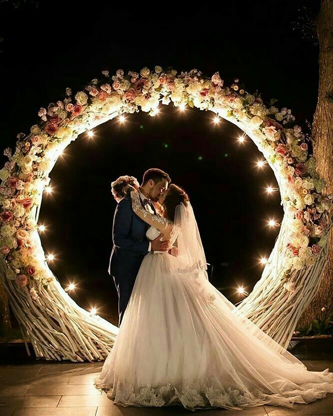must have wedding photos romantic lightening michail filimonov.j