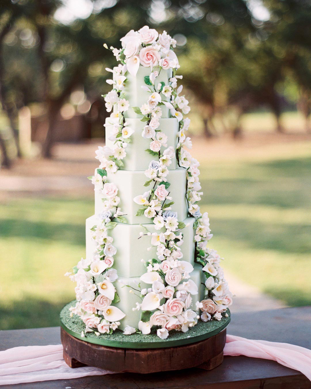 summer wedding colors mint pink cake