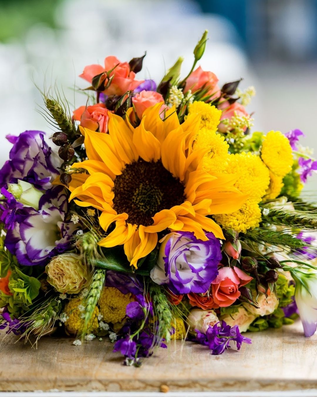 sunflower wedding bouquets5