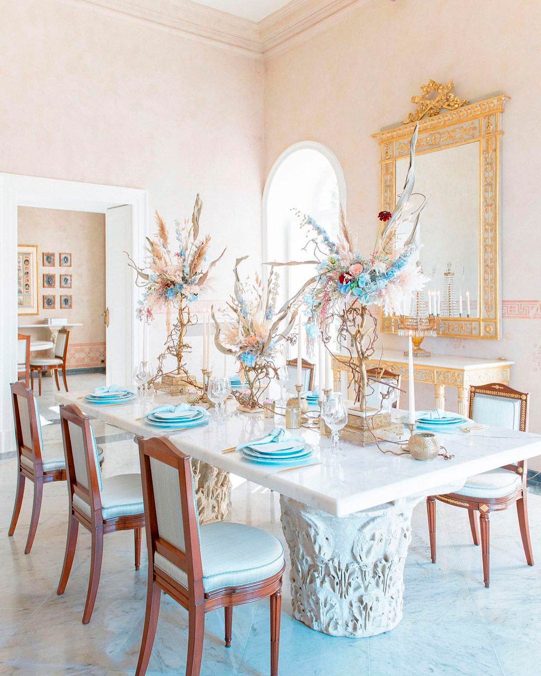 unique wedding color blush blue table decor