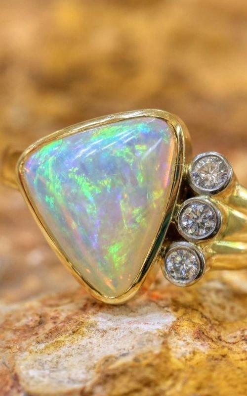 opal engagement rings1