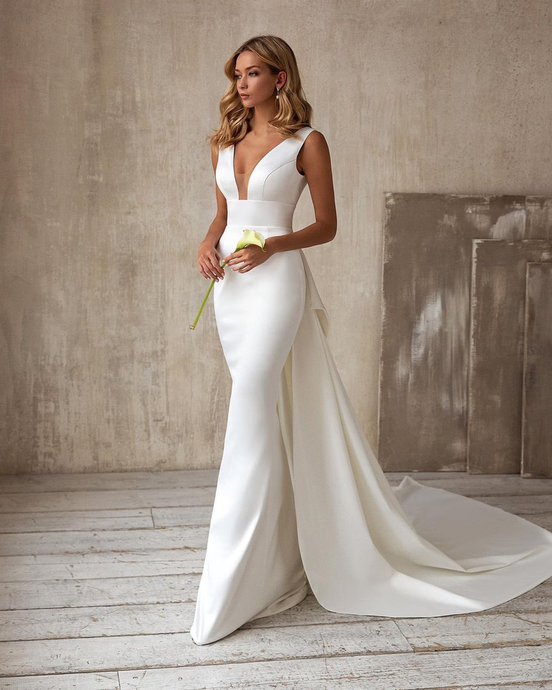 wedding dress designers trumpet sweetheart neckline sexy deep v neckline evalendel