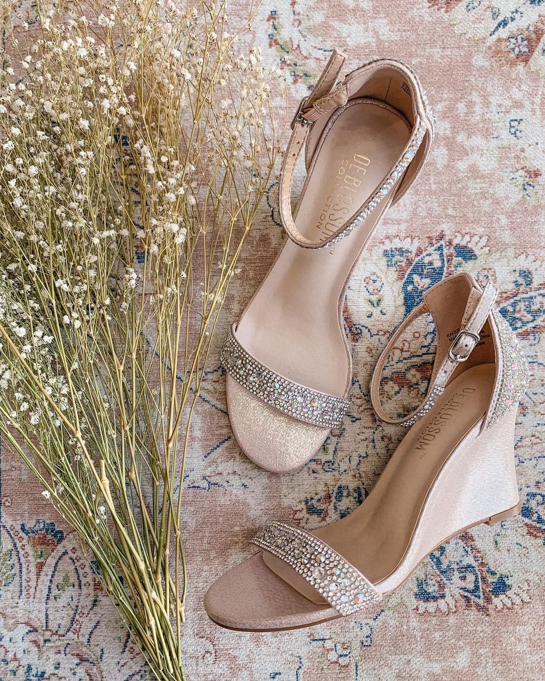 wedges for outdoor wedding