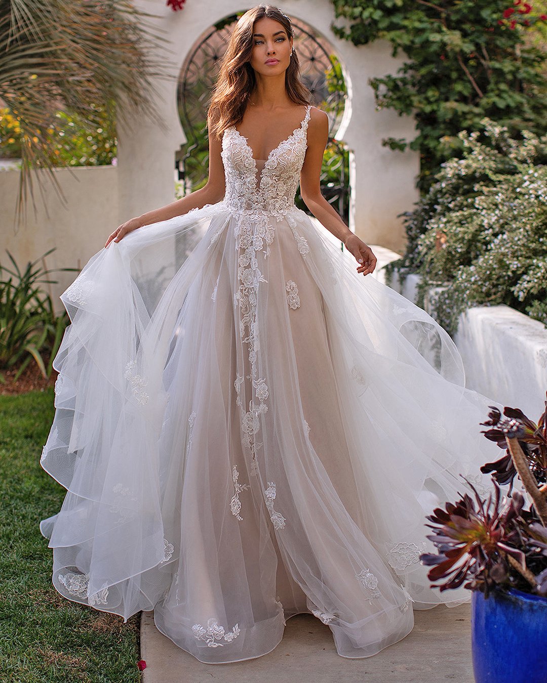 a line wedding dresses with spaghetti straps lace sweetheart neckline moonlight