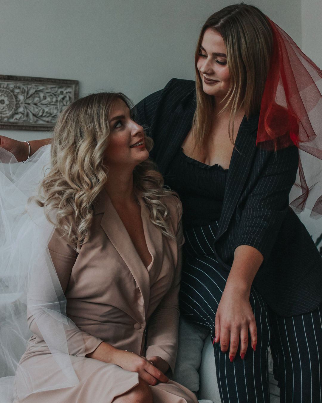bachelorette party ideas bride friend guest