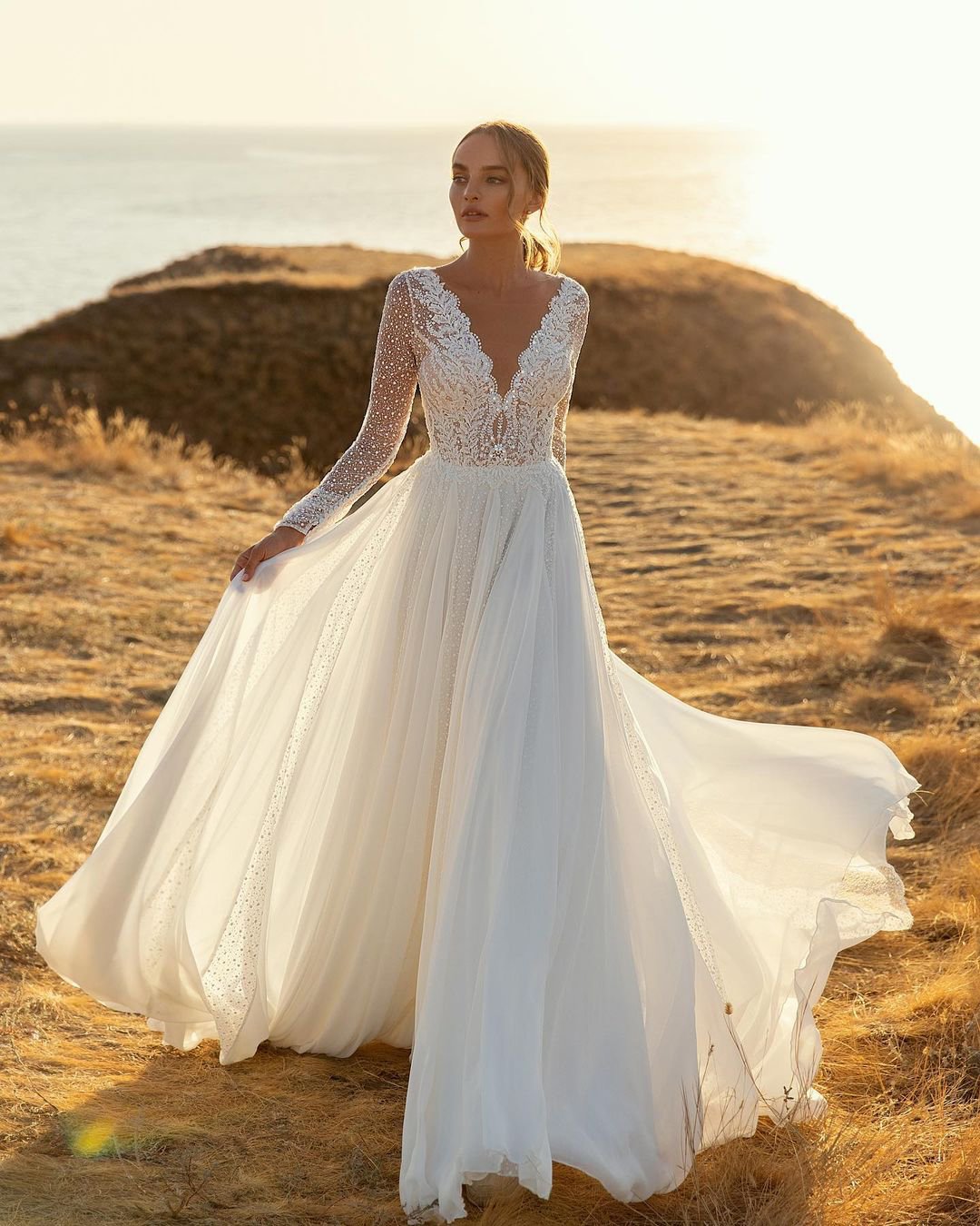 51 Beach Wedding Dresses Perfect For Destination Weddings