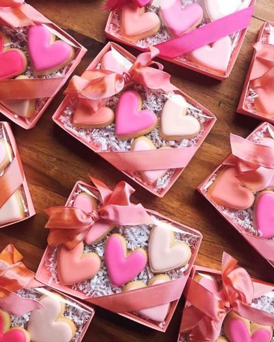 Engagement Gifts 2023 Guide: 30  Gift Ideas For Any Couple