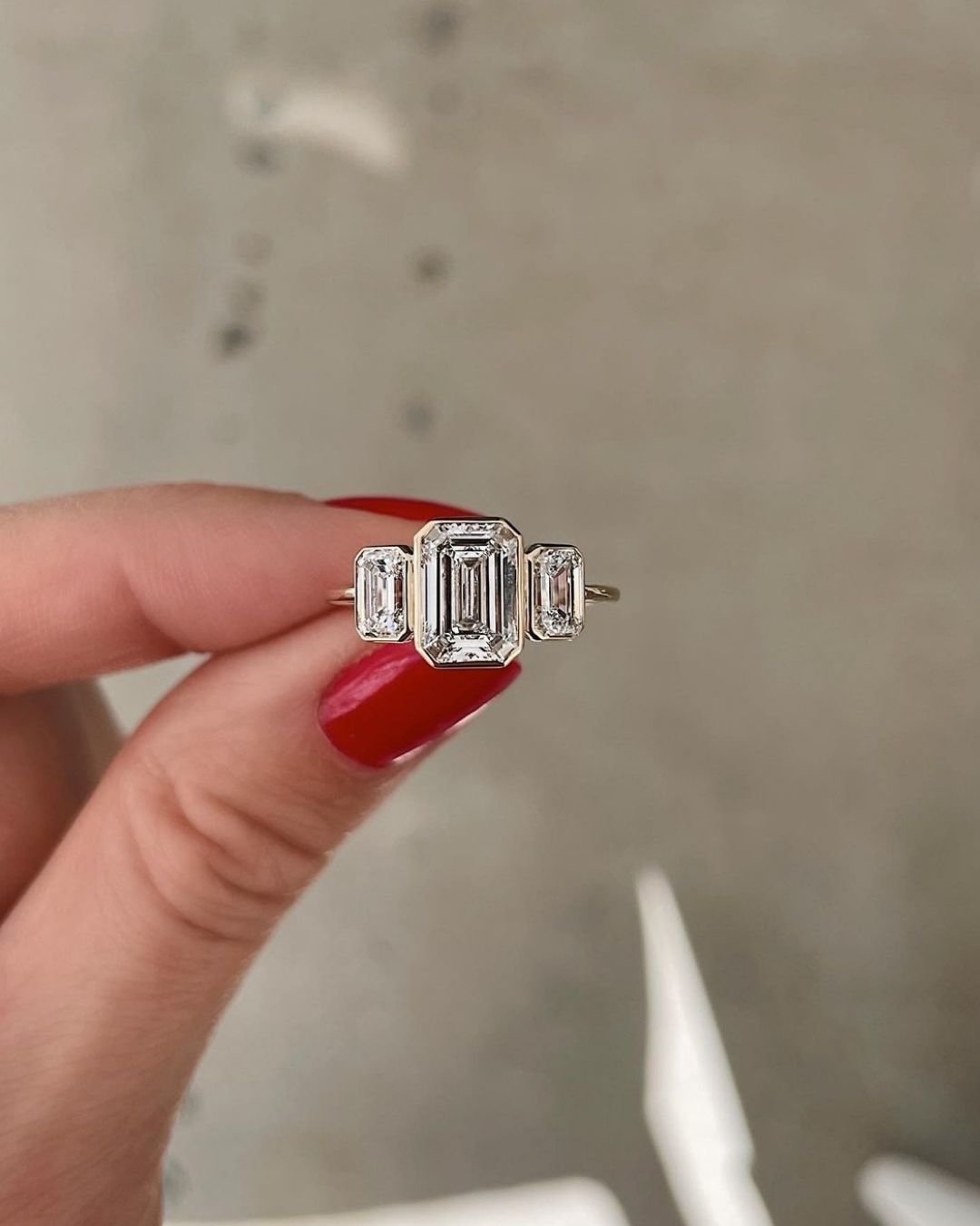 engagement ring shapes emerald cut1