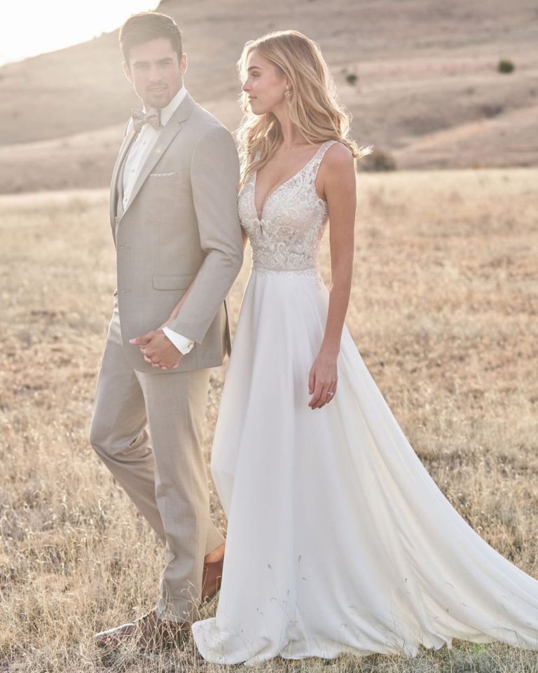 wedding gown for rustic theme
