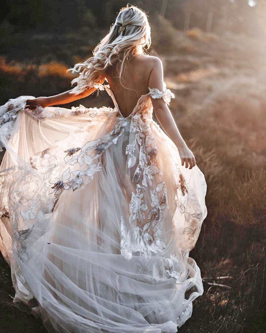 Rustic Wedding Dresses: 30 Perfect Styles You'll Love