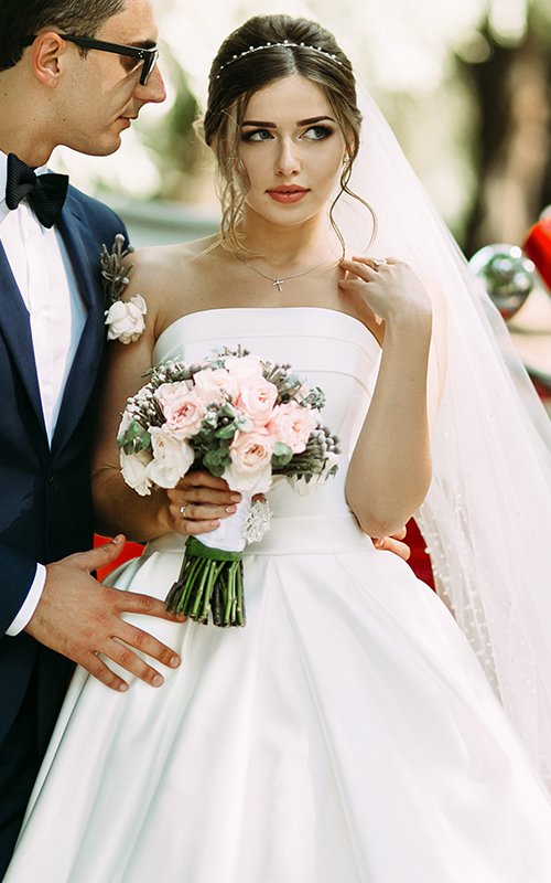 Satin Wedding Dresses Ball Gown White Ivory Sweetheart Chapel Train Bridal  Gowns | eBay