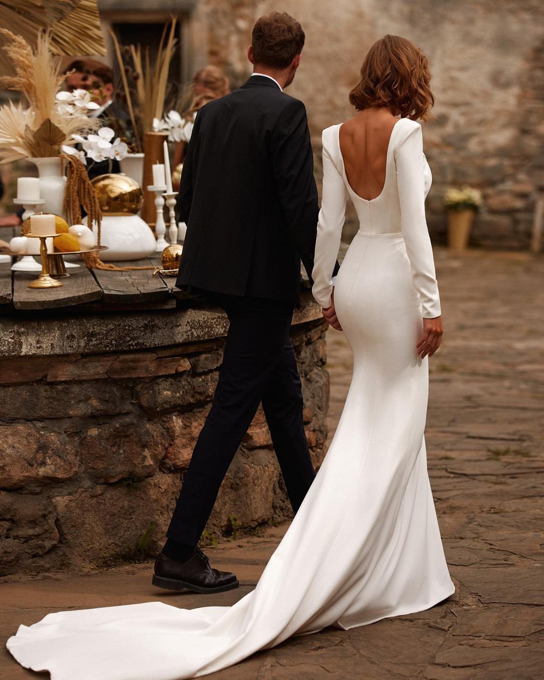 simple wedding dresses with sleeves