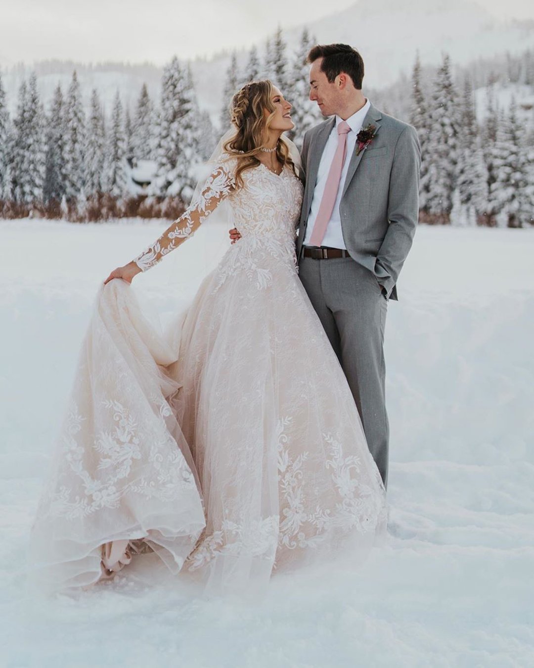 wedding in winter outfit