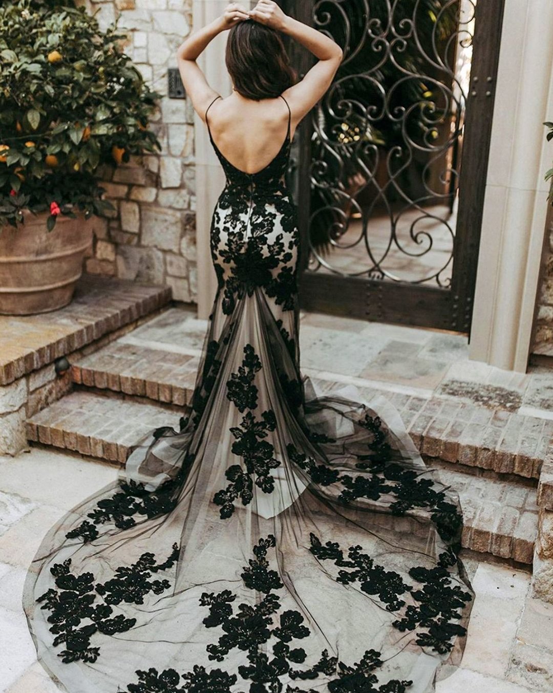 black wedding dresses fit and flare with sapghetti straps lace sexy casablanca