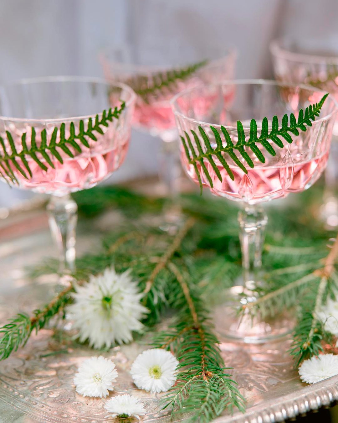 christmas wedding ideas cocktail