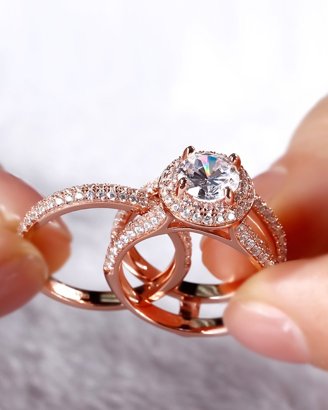 FUYY Rotating Ring Delicate Diamond Ring Opening Design Wedding Ring Ring Woman 