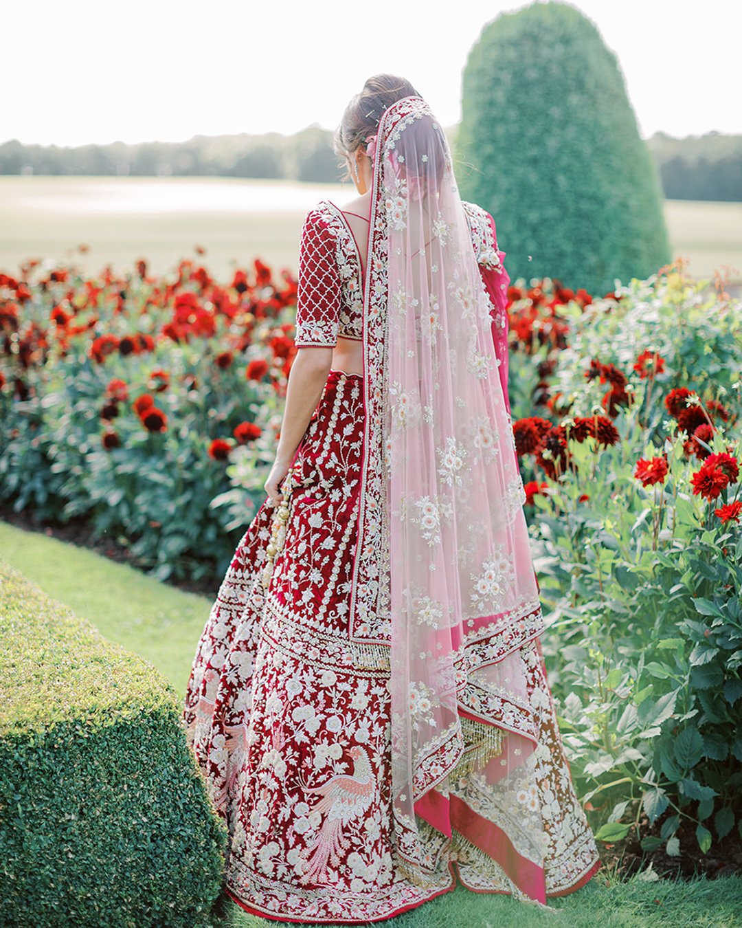 indian wedding dresses red with gold ekta solanki