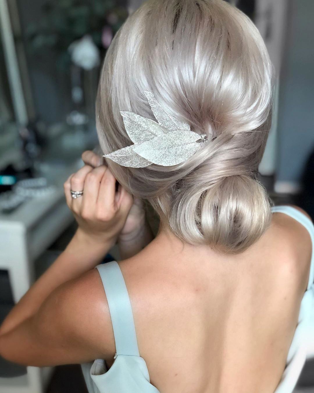 Mother Of The Bride Hairstyles 63 Elegant Ideas [ 2021 Guide]