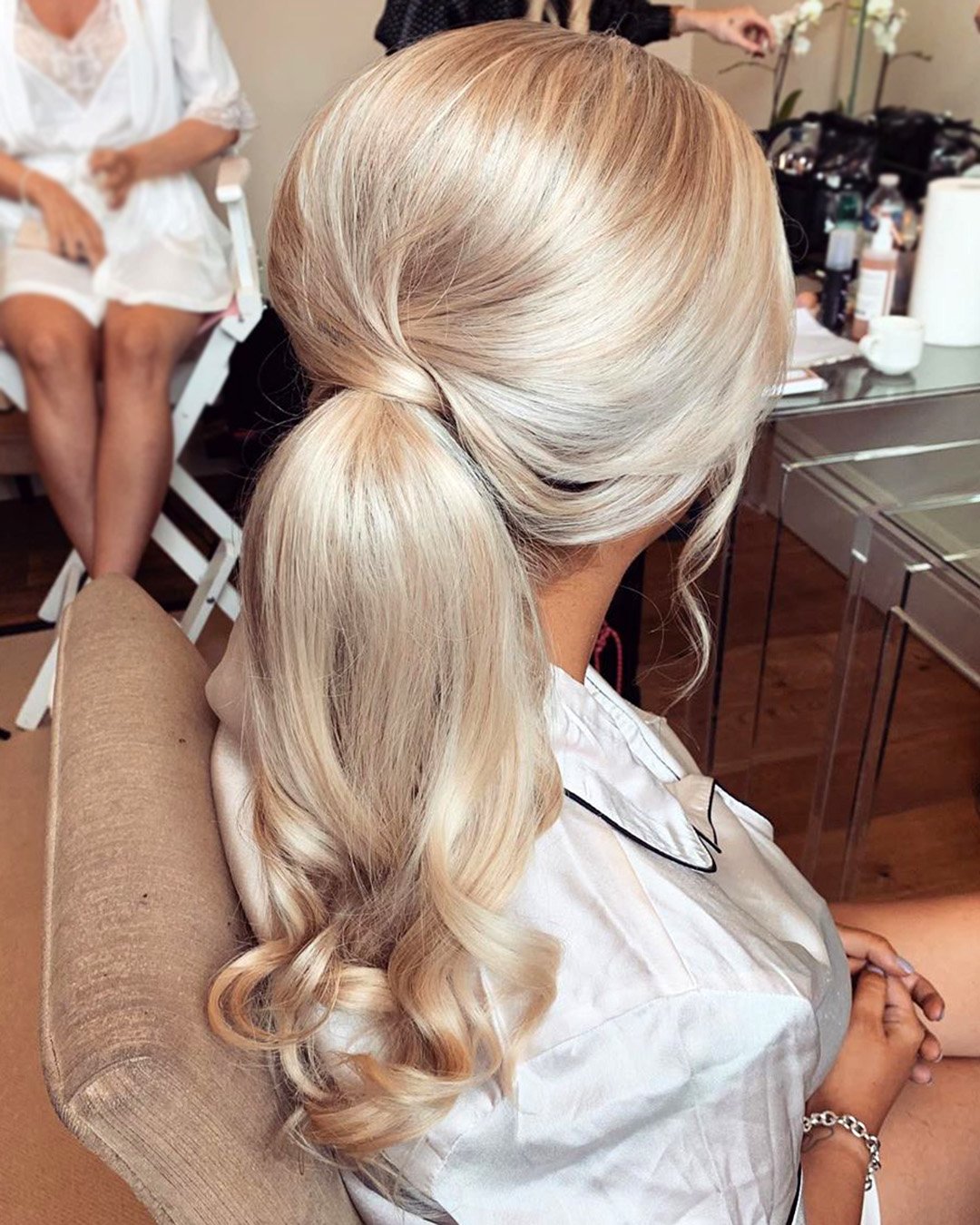 Mother Of The Bride Hairstyles: 63 Elegant Ideas [ 2021 Guide]