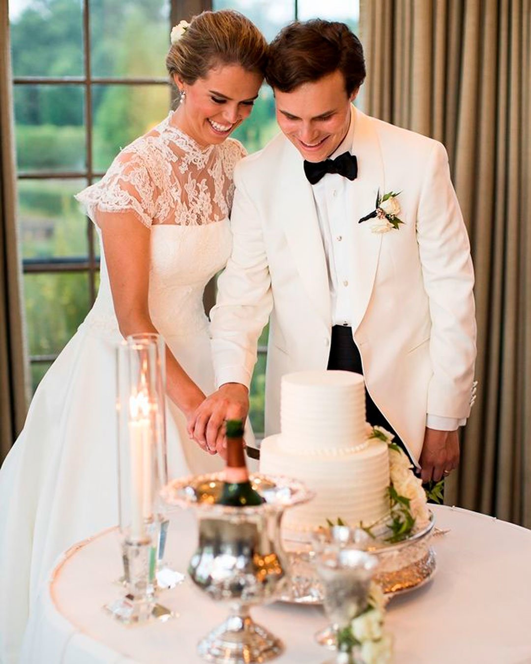 new wedding songs couple bride groom cake cutting