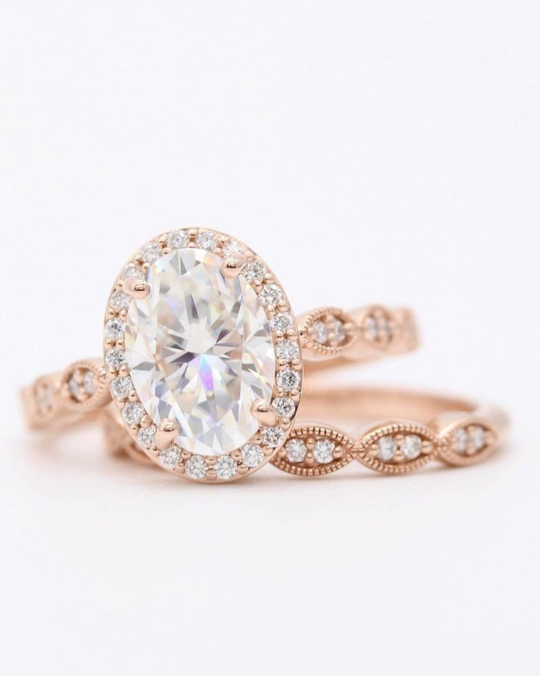 oval engagement rings halo rings1