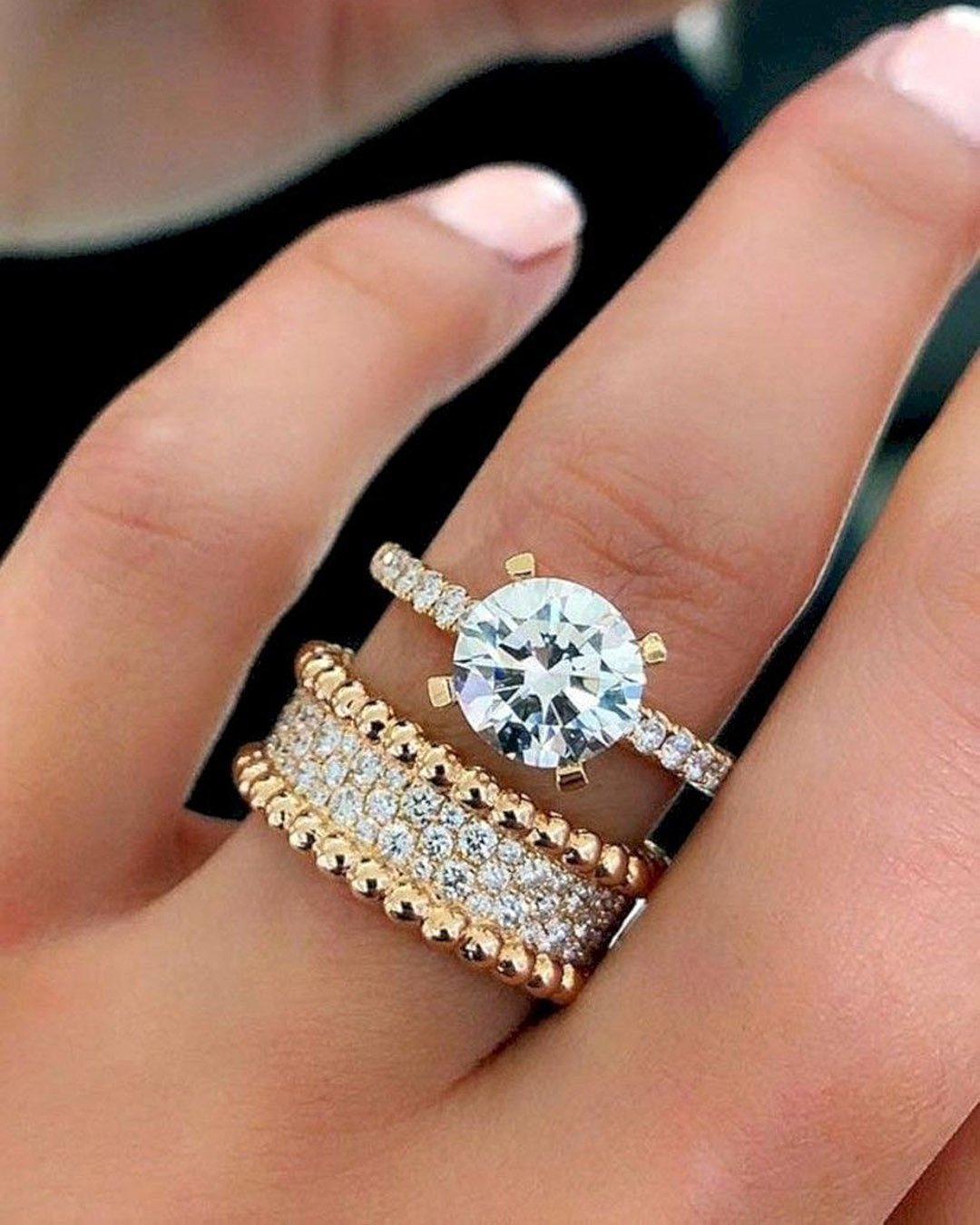 ring trends classic gold ring round cut diamond