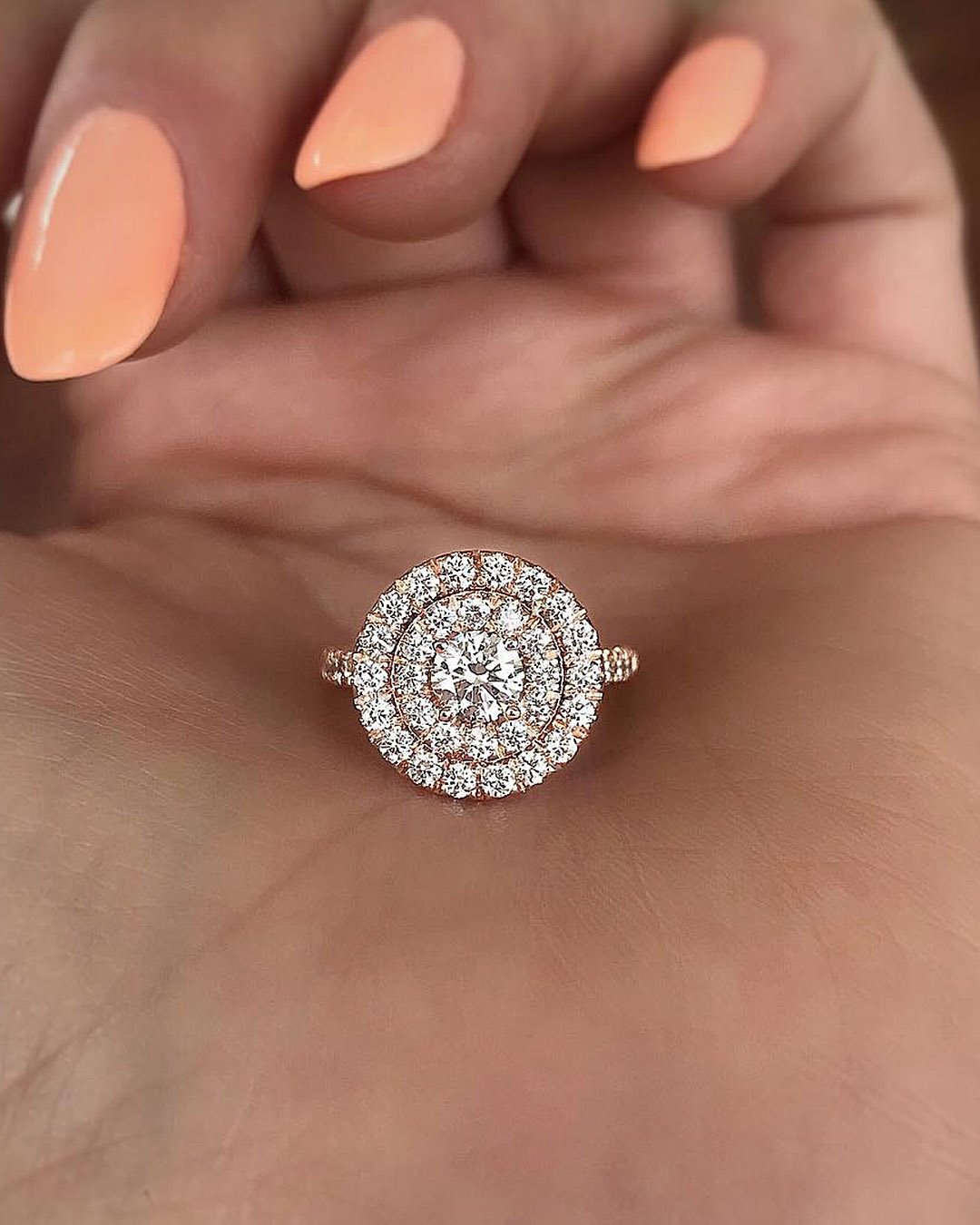ring trends double halo round cut diamond