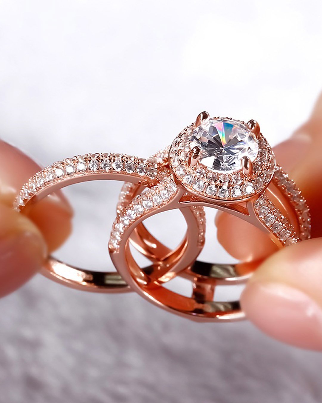 ring trends modern wedding set rose gold round cut diamond