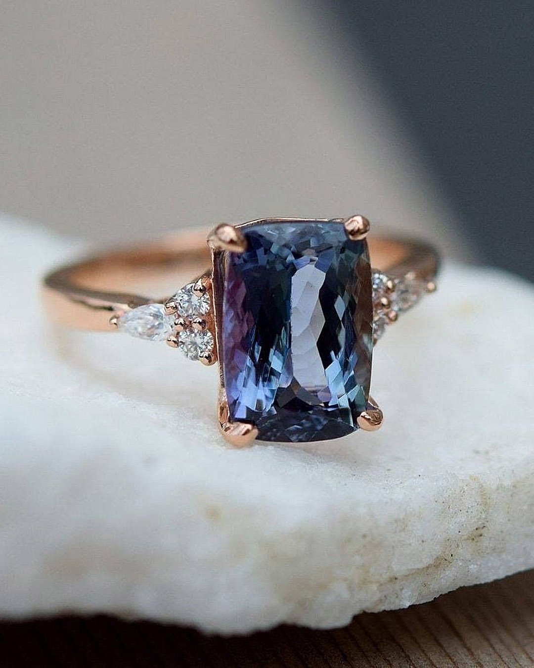 ring trends sapphire solitaire rose gold