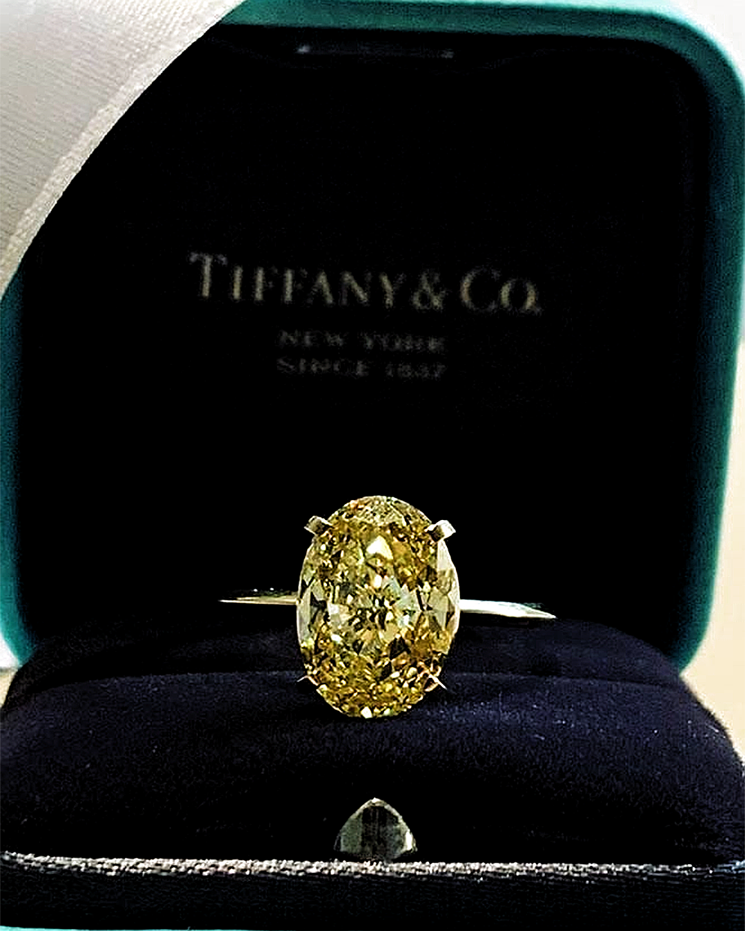 tiffany oval cut engagement ring
