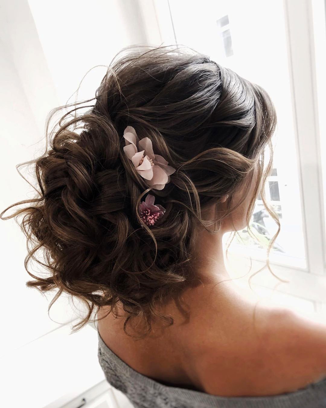 wedding updos volume curly with flowers juliafratichelli.bridalstylist