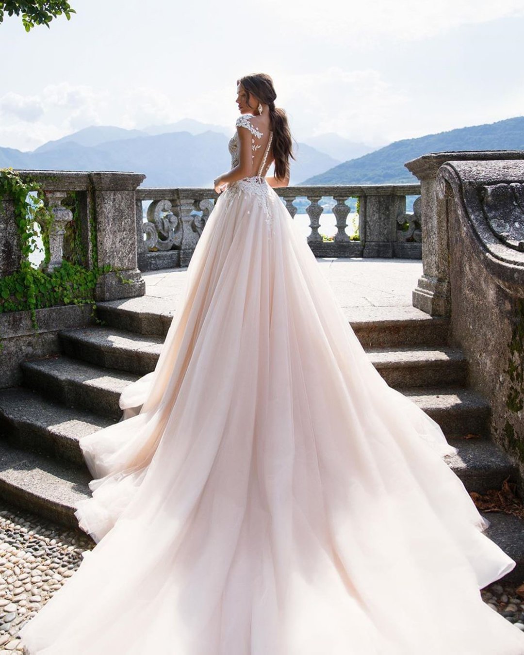 backless princess wedding dresses
