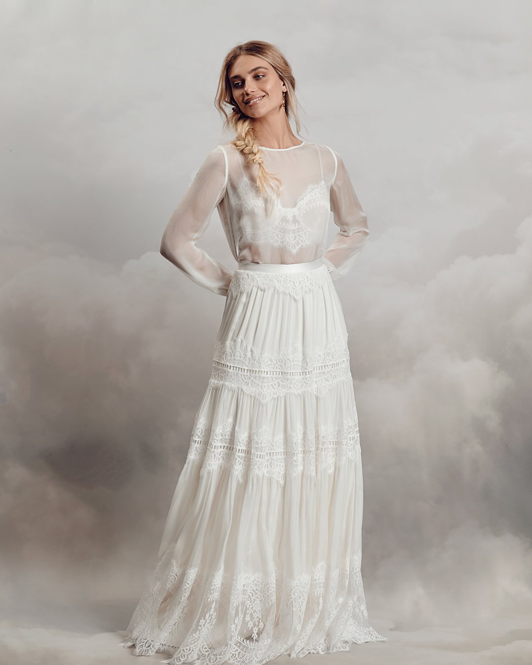 casual lace wedding dress