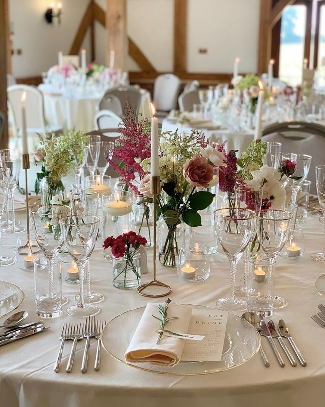 Beautiful And Cheap Wedding Decorations Weddingforward Com