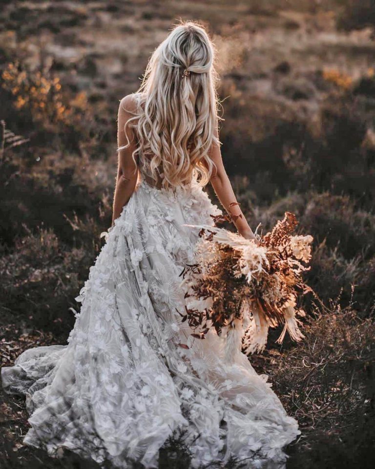 Country Style Wedding Dresses: 24 Inspiration Looks